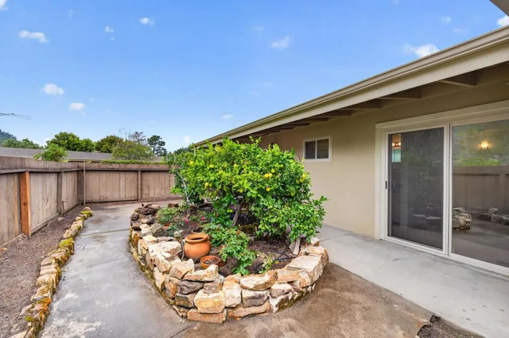 288 Hacienda Carmel Carmel, CA 93923
