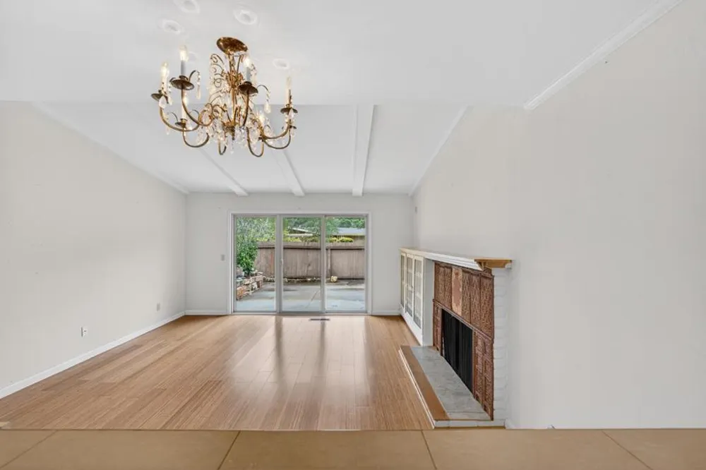 288 Hacienda Carmel Carmel, CA 93923