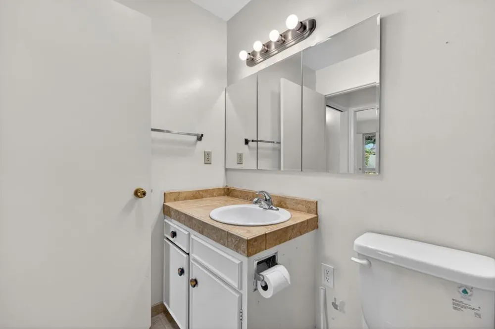 288 Hacienda Carmel Carmel, CA 93923