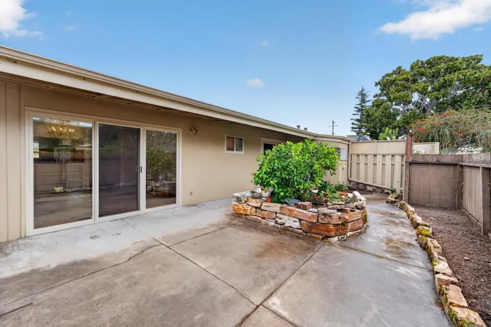 288 Hacienda Carmel Carmel, CA 93923