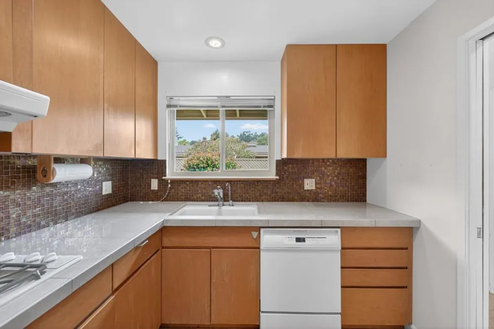 288 Hacienda Carmel Carmel, CA 93923