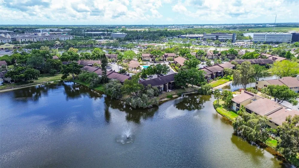 860 S VILLAGE DRIVE #106 St Petersburg, FL 33716
