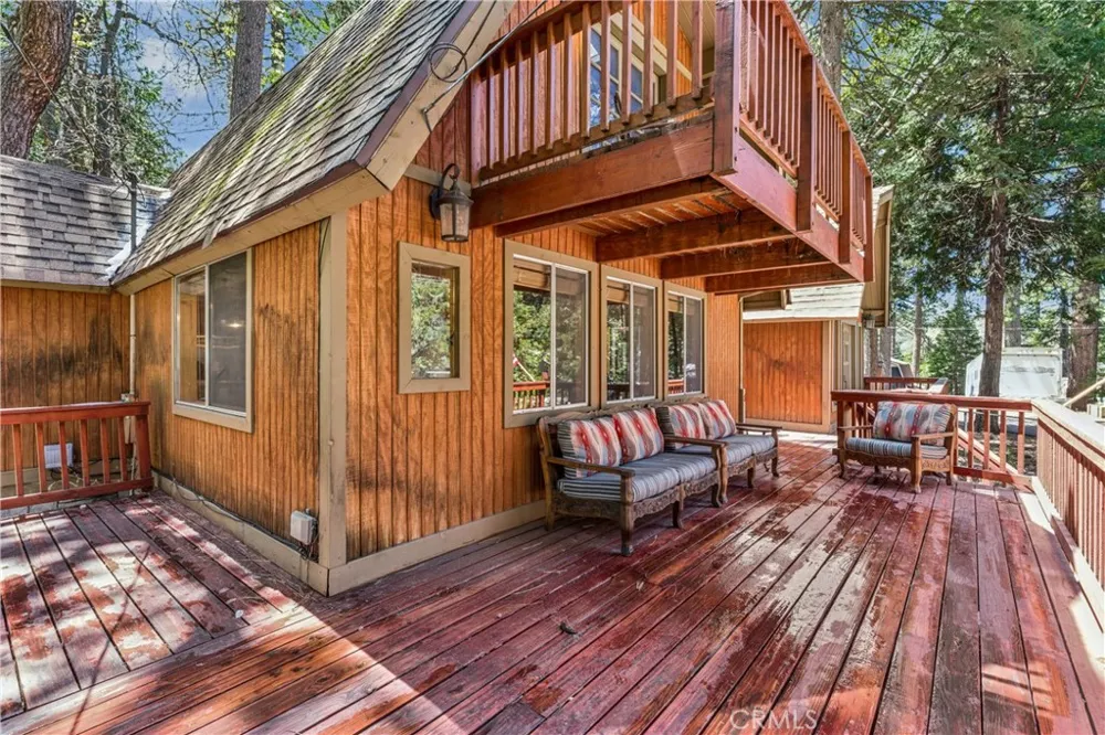 31345 Cedarwood Running Springs, CA 92382