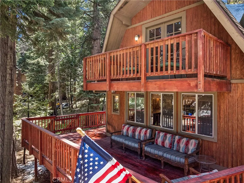 31345 Cedarwood Running Springs, CA 92382