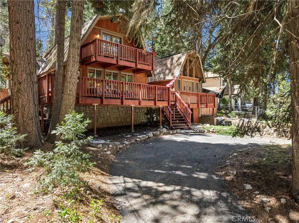 31345 Cedarwood Running Springs, CA 92382
