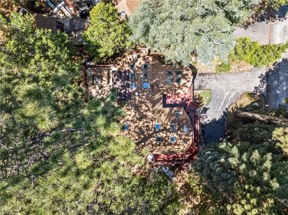 31345 Cedarwood Running Springs, CA 92382
