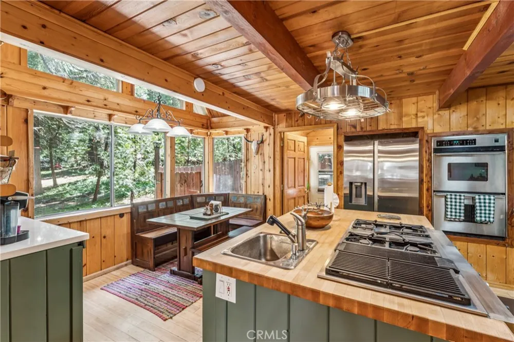31345 Cedarwood Running Springs, CA 92382