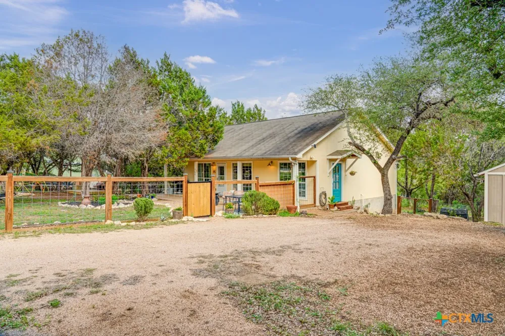 360 Morgan Court Fischer, TX 78623