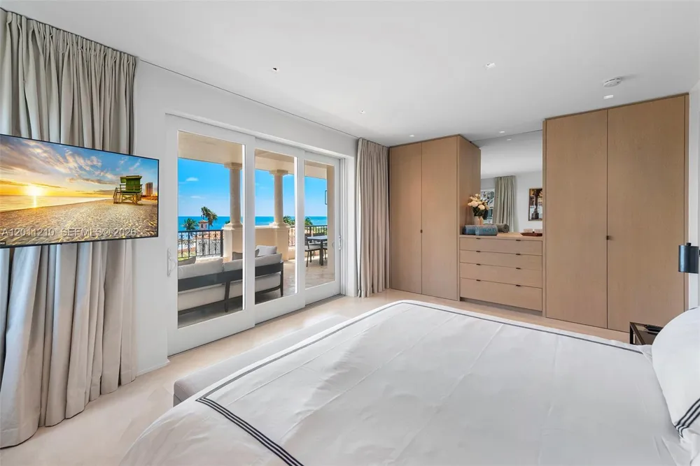 19242 Fisher Island Dr #19242 Miami Beach, FL 33109