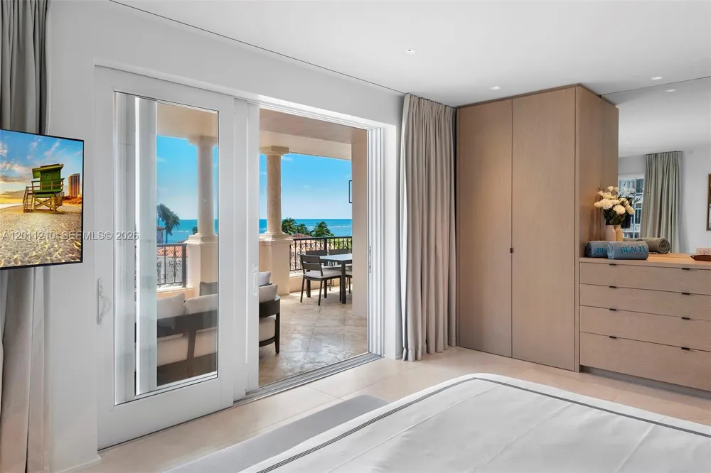19242 Fisher Island Dr #19242 Miami Beach, FL 33109