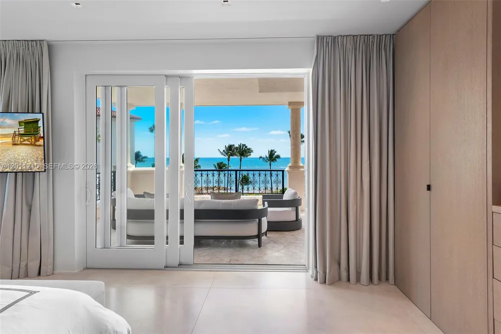 19242 Fisher Island Dr #19242 Miami Beach, FL 33109