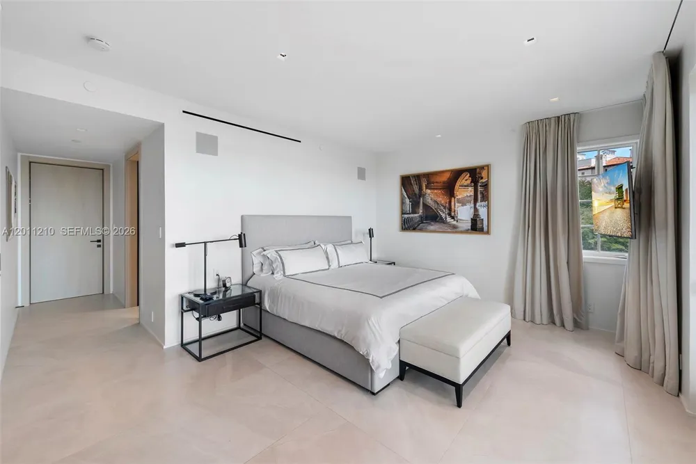 19242 Fisher Island Dr #19242 Miami Beach, FL 33109