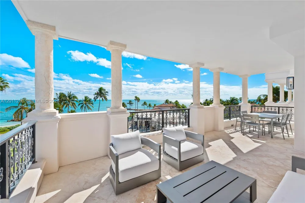 19242 Fisher Island Dr #19242 Miami Beach, FL 33109