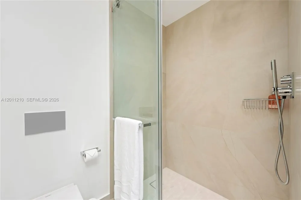 19242 Fisher Island Dr #19242 Miami Beach, FL 33109