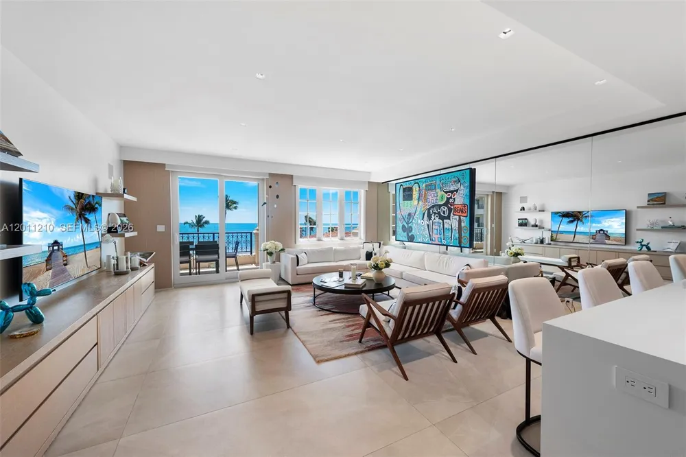 19242 Fisher Island Dr #19242 Miami Beach, FL 33109