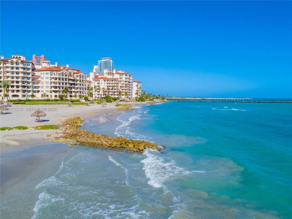 19242 Fisher Island Dr #19242 Miami Beach, FL 33109