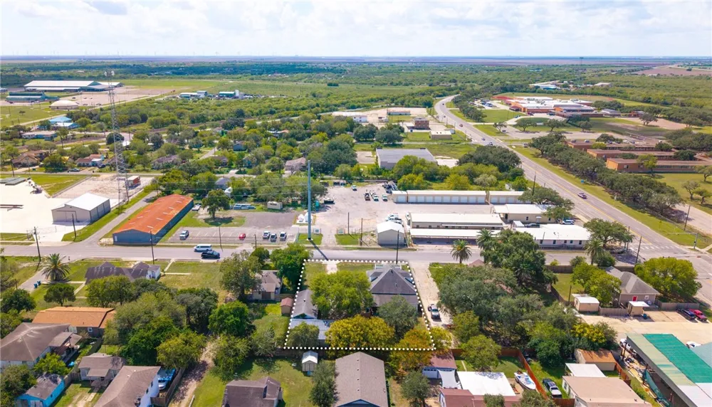 514 W 4th Street Sinton, TX 78387