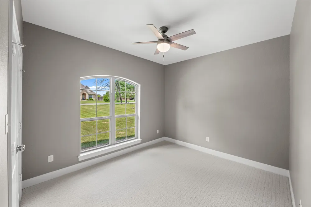 189 County Road 2321 Mineola, TX 75773