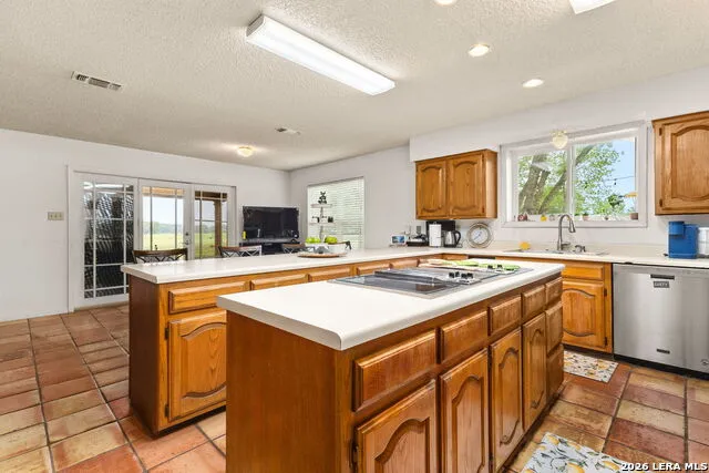 350 Ullrich Marion, TX 78124