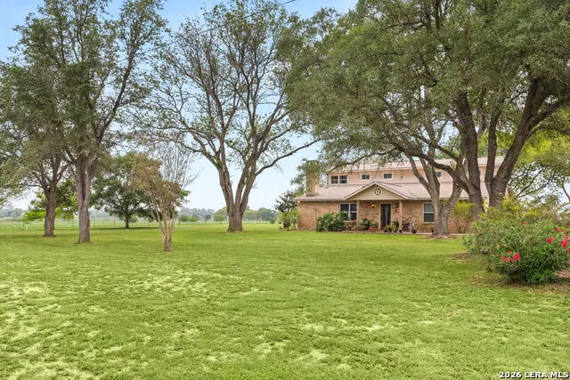350 Ullrich Marion, TX 78124