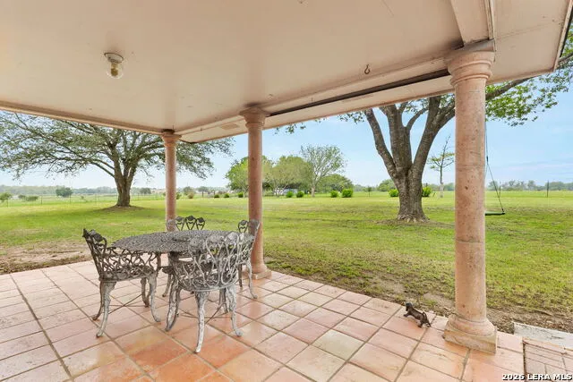 350 Ullrich Marion, TX 78124
