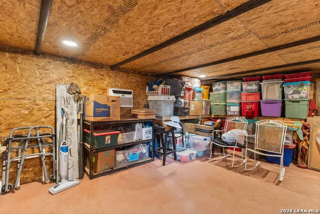 350 Ullrich Marion, TX 78124