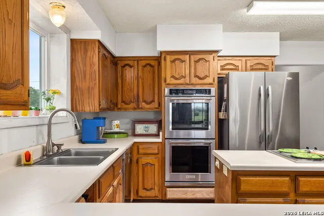 350 Ullrich Marion, TX 78124