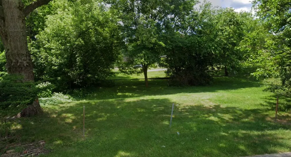 1119 Charlotte Avenue Kalamazoo, MI 49048
