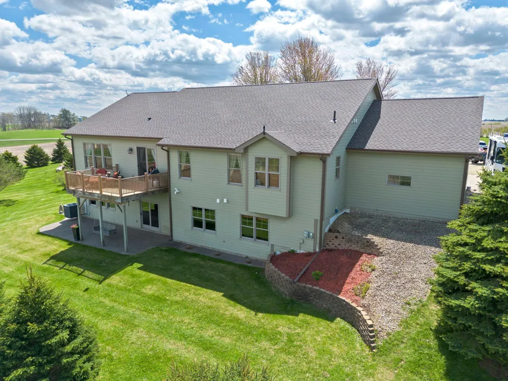 15585 County 9 Boulevard Goodhue, MN 55027