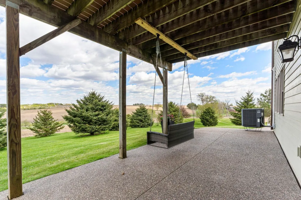15585 County 9 Boulevard Goodhue, MN 55027