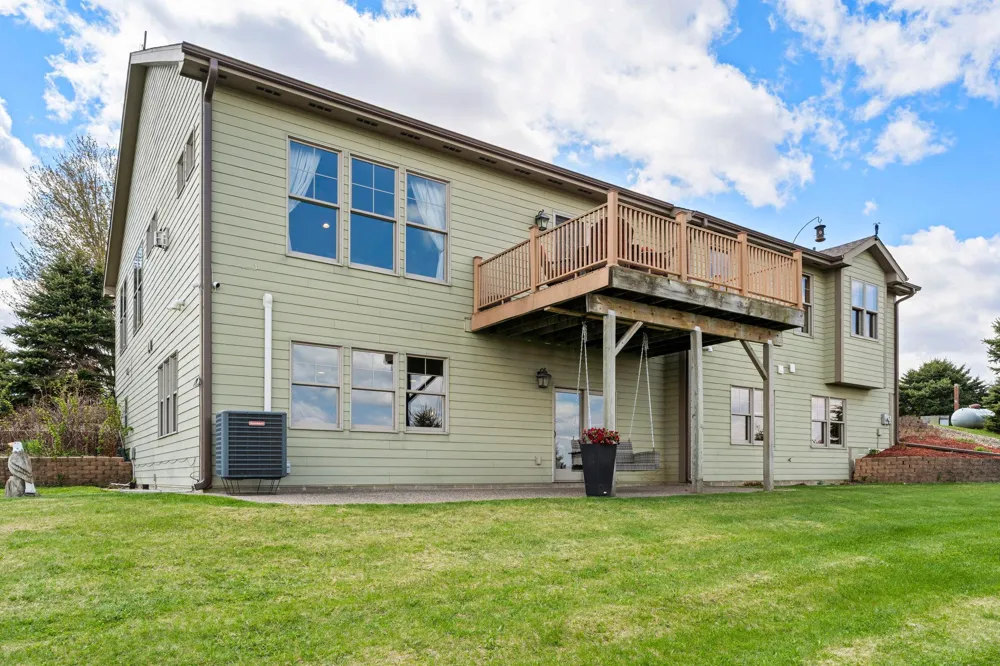 15585 County 9 Boulevard Goodhue, MN 55027