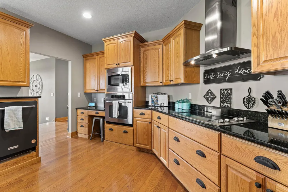15585 County 9 Boulevard Goodhue, MN 55027