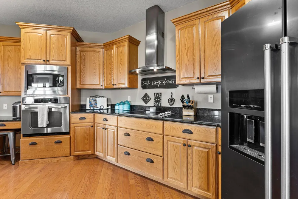 15585 County 9 Boulevard Goodhue, MN 55027