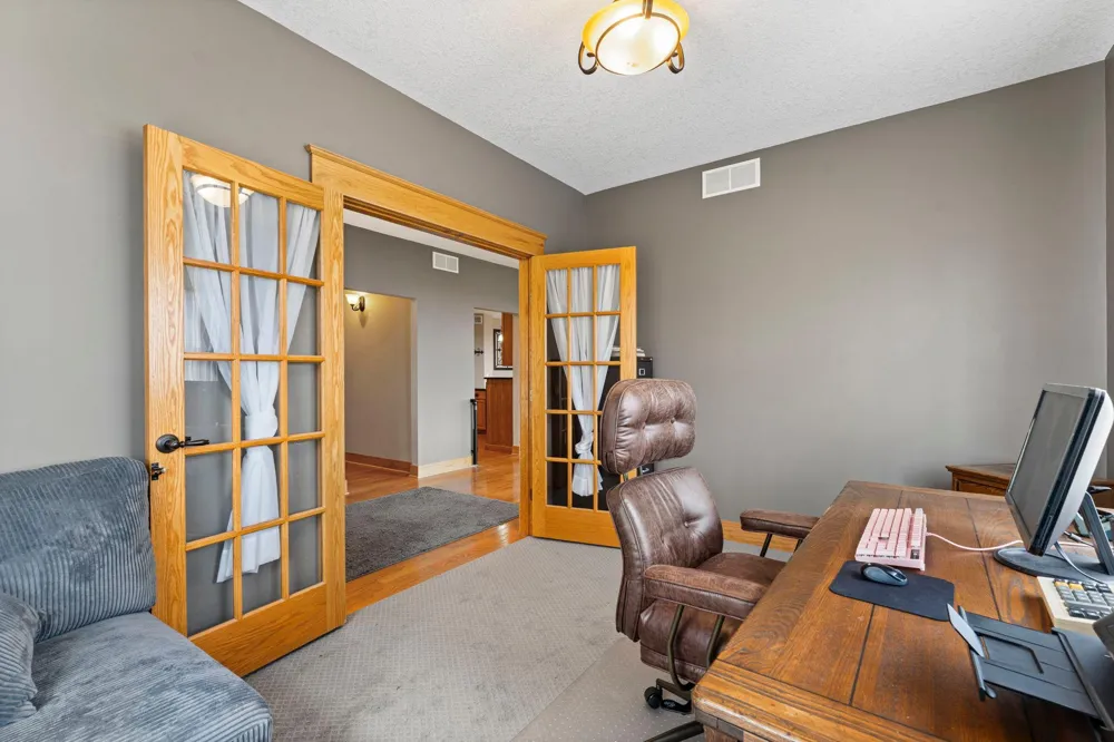 15585 County 9 Boulevard Goodhue, MN 55027