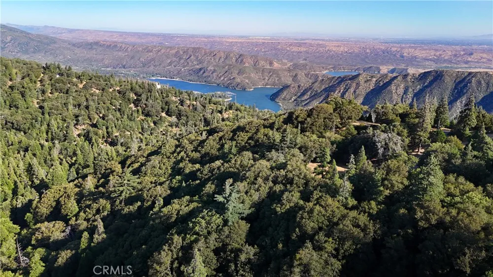 722 Mojave River Road Cedarpines Park, CA 92322