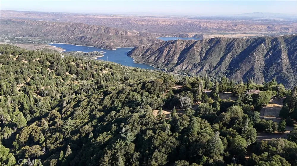 722 Mojave River Road Cedarpines Park, CA 92322