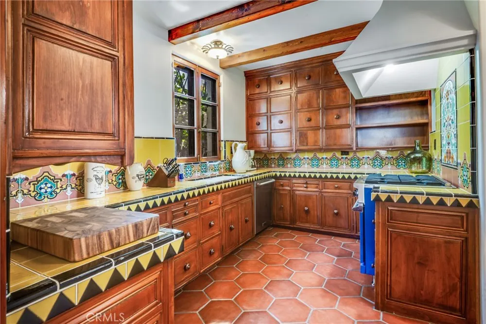 1 Peppertree Drive Rancho Palos Verdes, CA 90275