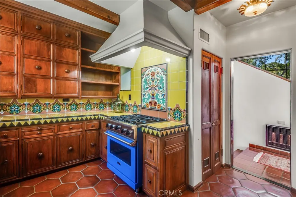 1 Peppertree Drive Rancho Palos Verdes, CA 90275