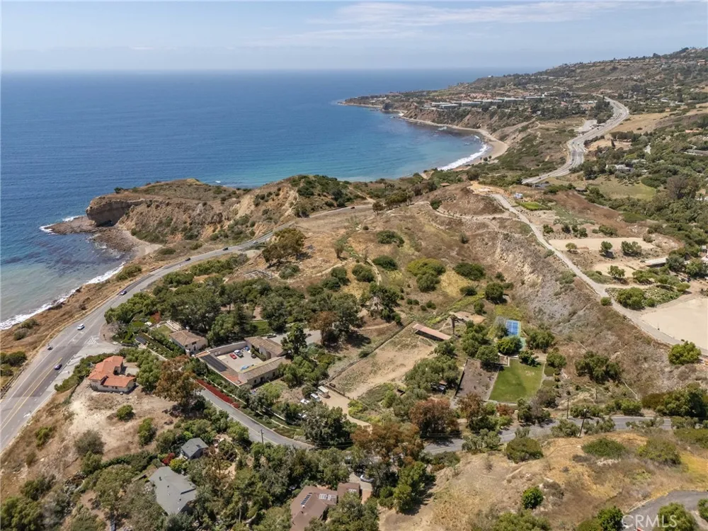 1 Peppertree Drive Rancho Palos Verdes, CA 90275