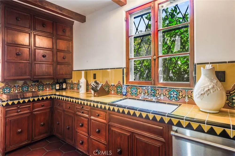 1 Peppertree Drive Rancho Palos Verdes, CA 90275