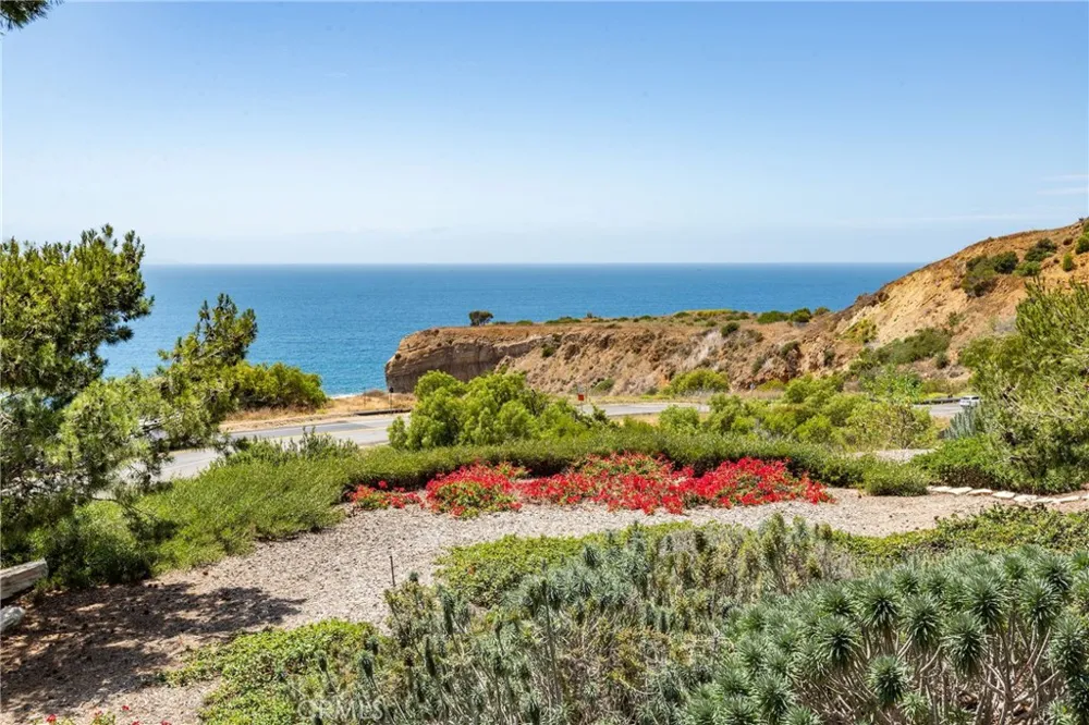 1 Peppertree Drive Rancho Palos Verdes, CA 90275
