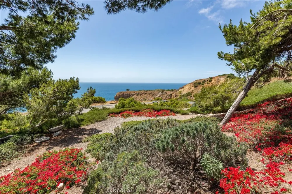 1 Peppertree Drive Rancho Palos Verdes, CA 90275