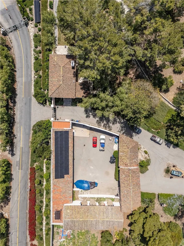 1 Peppertree Drive Rancho Palos Verdes, CA 90275