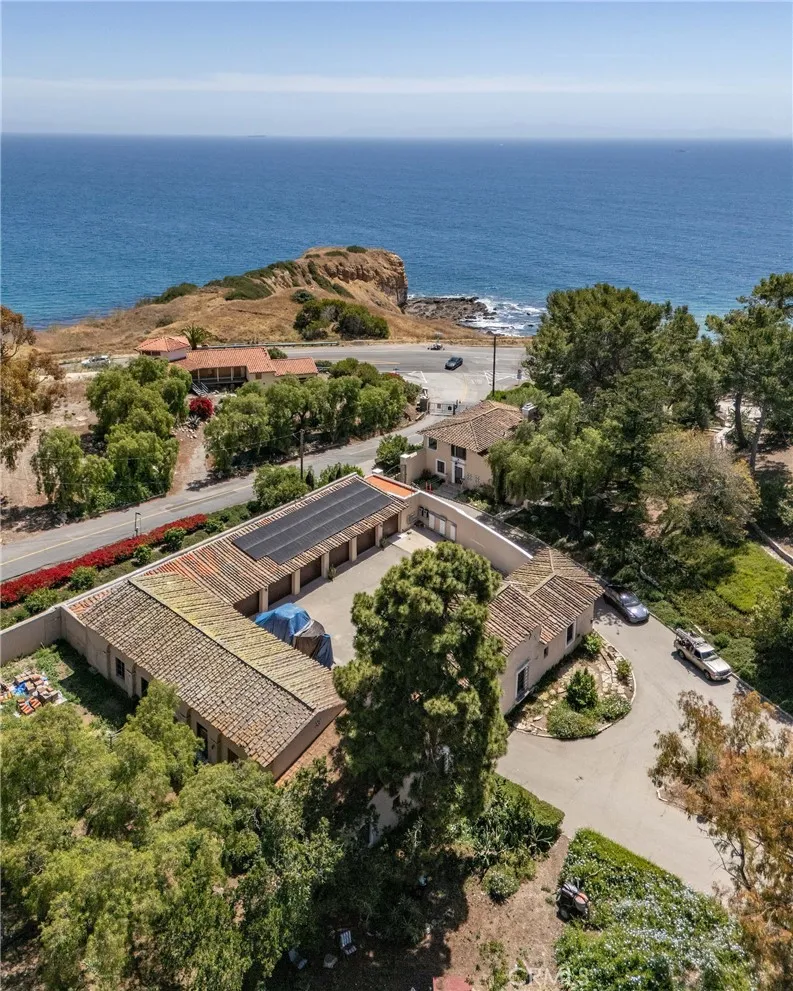 1 Peppertree Drive Rancho Palos Verdes, CA 90275