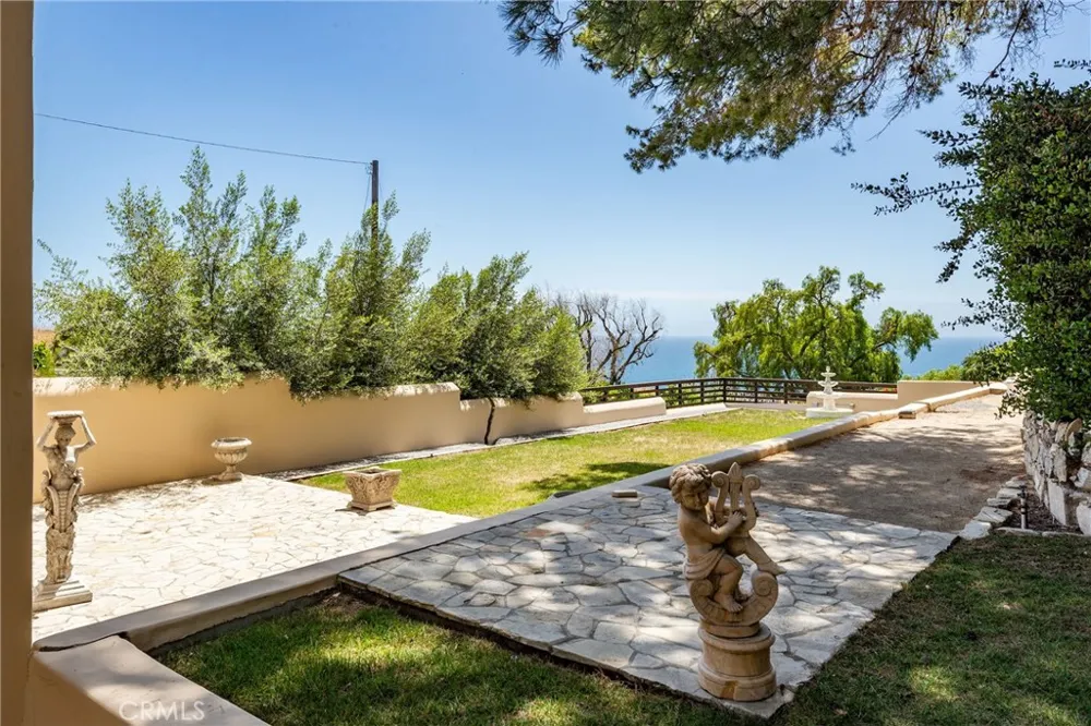 1 Peppertree Drive Rancho Palos Verdes, CA 90275