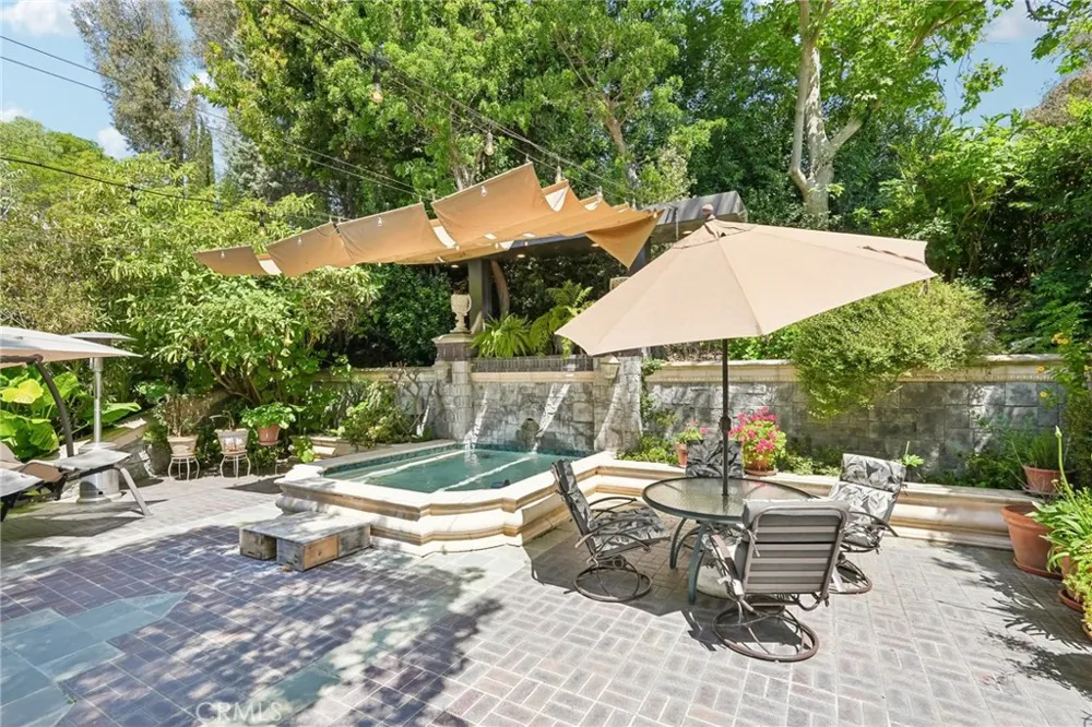 16060 Esquilime Chino Hills, CA 91709