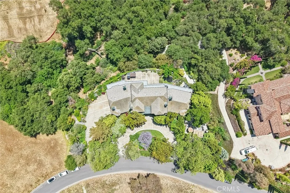 16060 Esquilime Chino Hills, CA 91709
