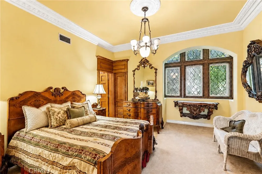 16060 Esquilime Chino Hills, CA 91709