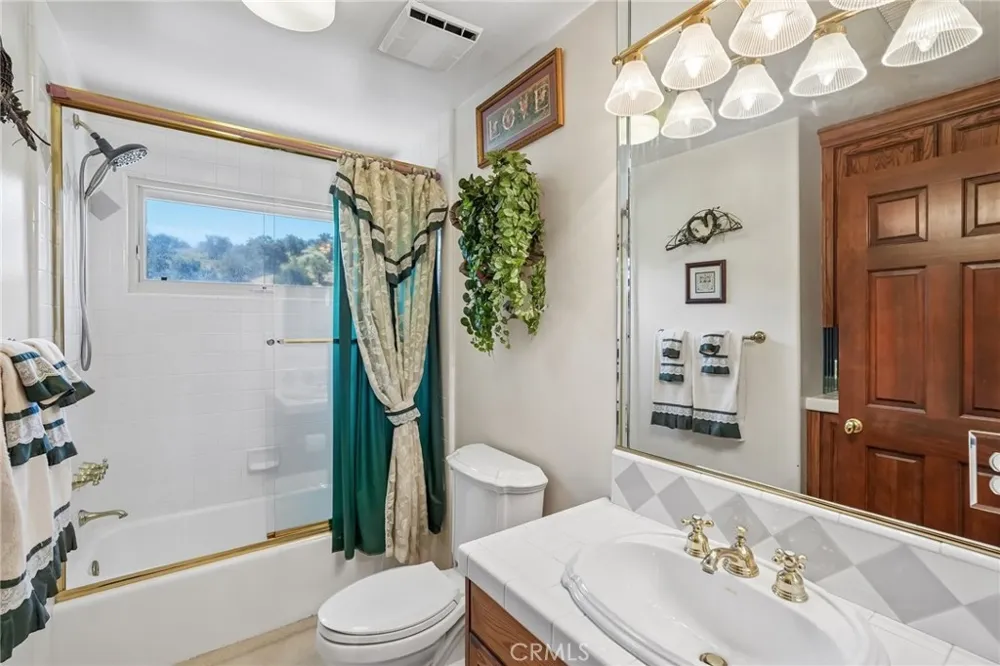 16060 Esquilime Chino Hills, CA 91709