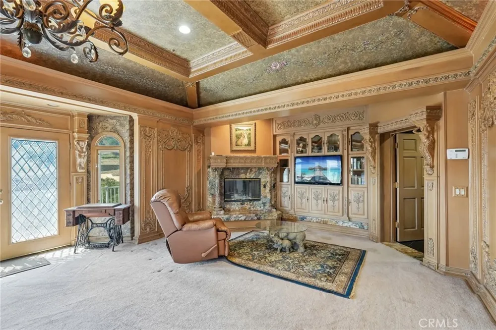 16060 Esquilime Chino Hills, CA 91709